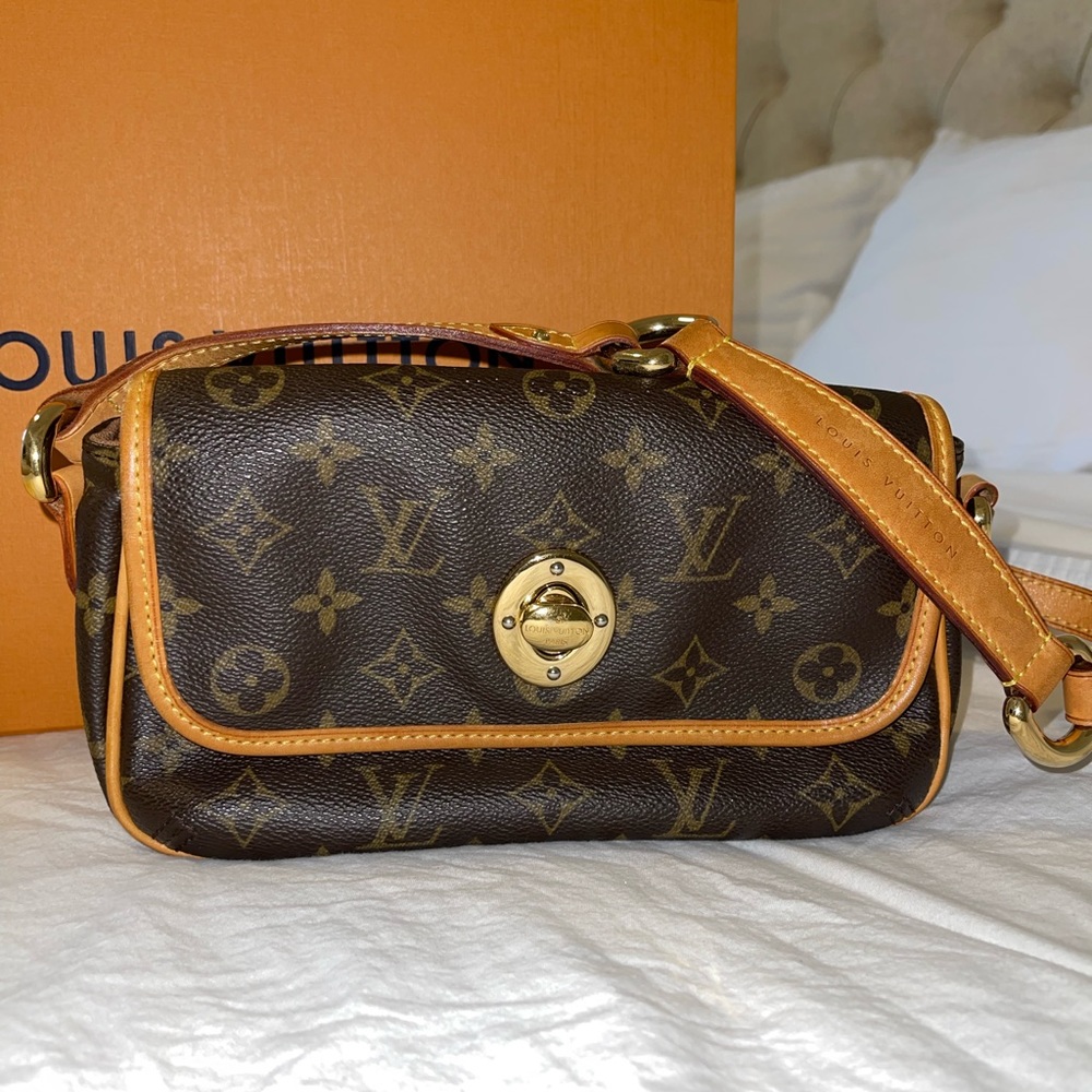 Authentic Louis Vuitton Tikal PM